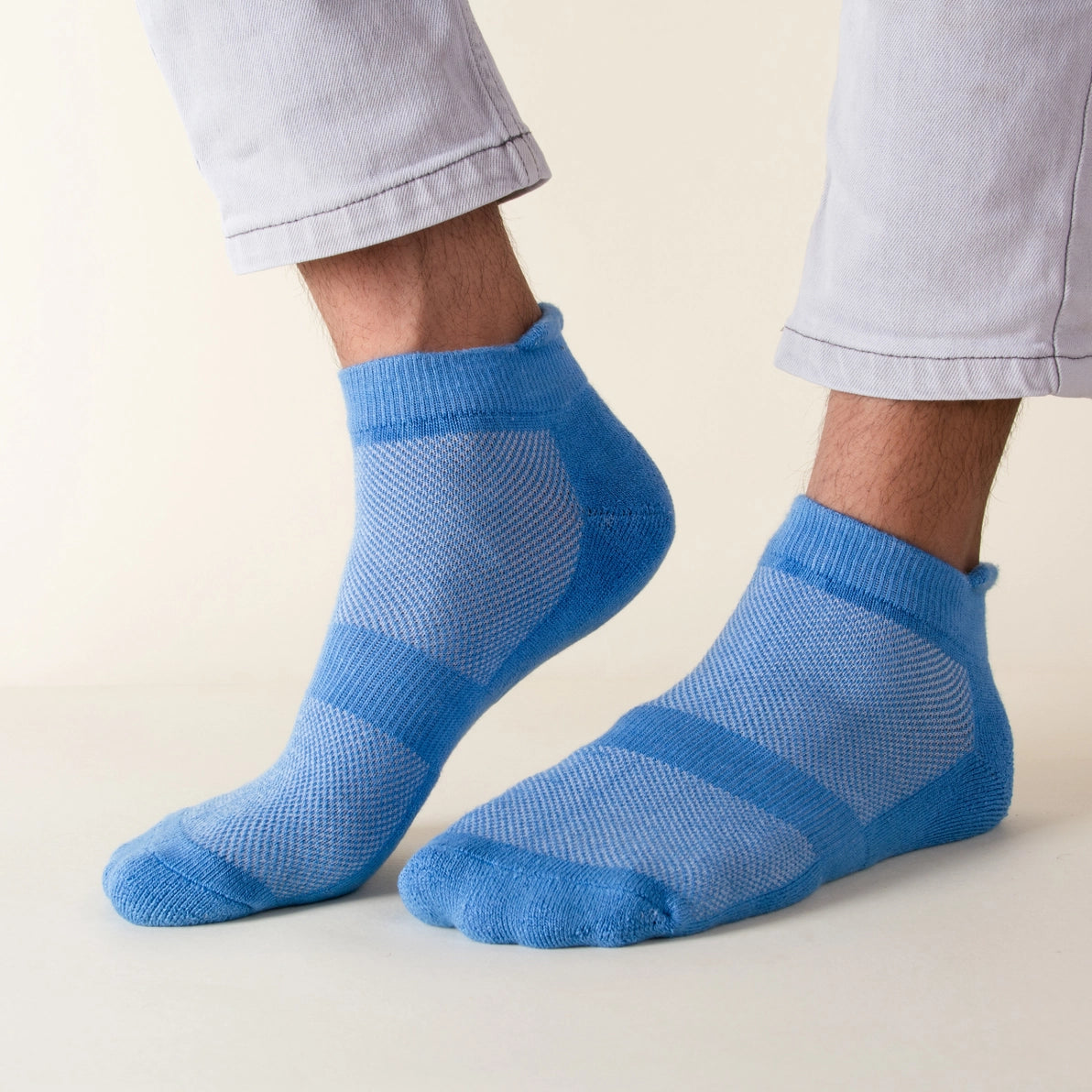 Men's and Women's Premium Bamboo Ankle Socks - 3 Pack