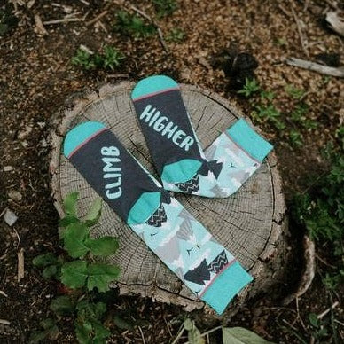 Womens Climb Higher Motivational Crew Sock - Hiking Theme