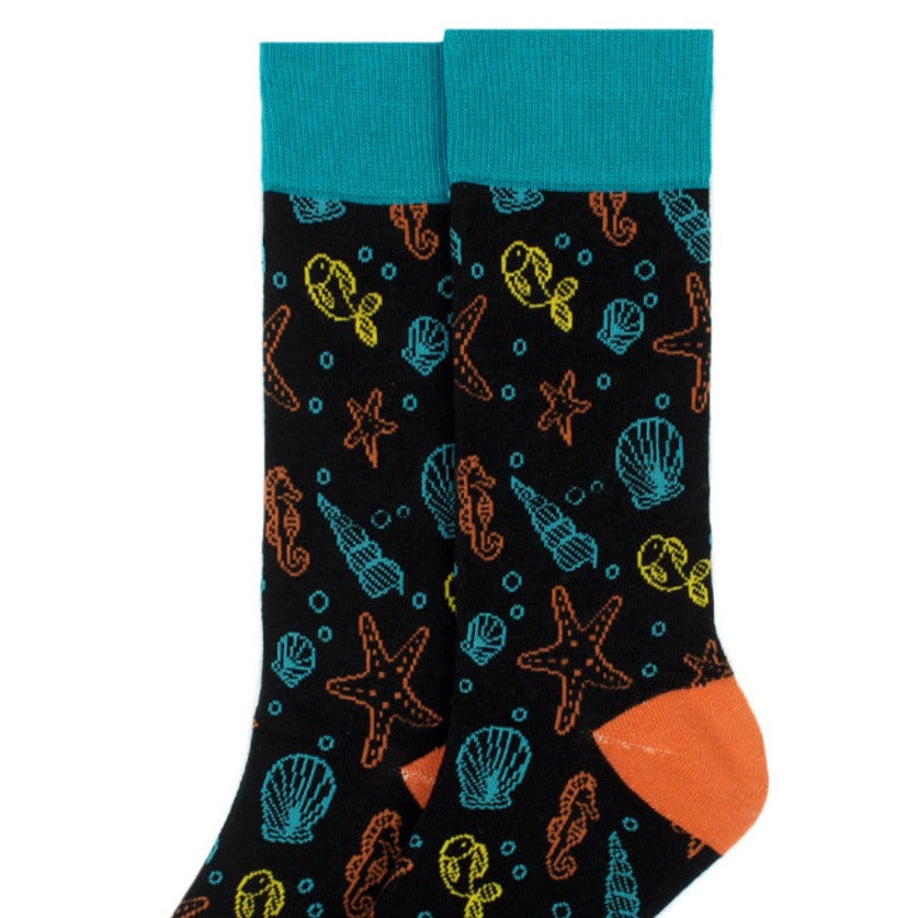 Men's Ocean Theme Crew Sock - Fish Starfish Shells Black