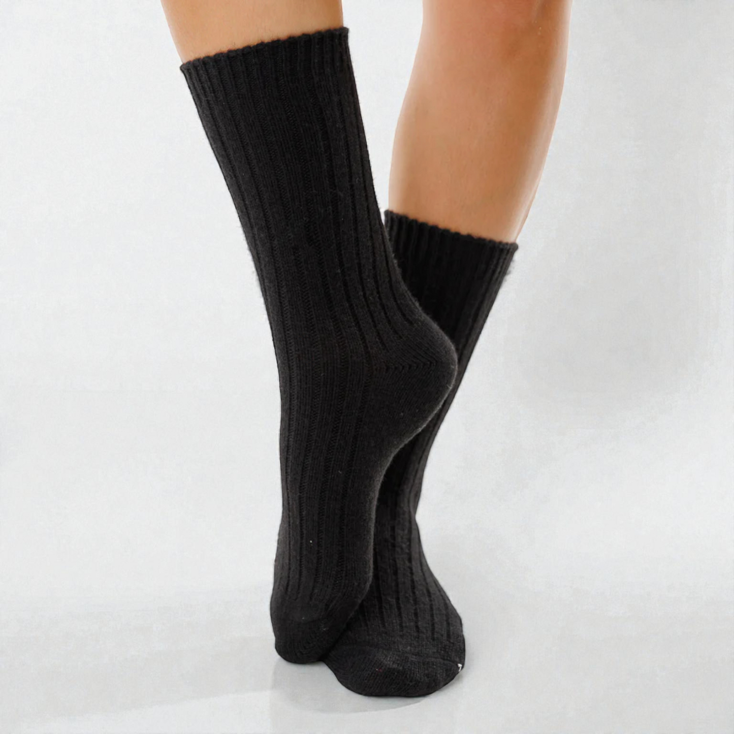 Women's Super Soft Cashmere Wool Socks - Black Ribbed